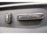 高級車の代名詞!電動シートが装備されています!