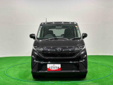 横開きバックドアの採用に始まり進化を続けてきたダイハツベーシックカーが両側スライドドアを身にまといました。新型ムーヴが入荷致しました。