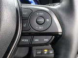 レーダークルーズコントロール作動時に車線維持に必要な運転操作の支援を行う「レーントレーシングアシスト(LTA)」を搭載しています。
