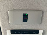 ◆SOSコール◆申込みをしていただくと、急病やあおり運転との遭遇など緊急時には走行中でもスイッチを押すだけで高性能の位置情報とともに専用のオペレーターにつながります。(申込み・年額料金が必要です)