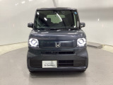 お客様に安全で快適なカーライフをお送りいただくために、中古車にも高いレベルの品質基準を設け、その基準に従って、全ての中古車について納車前整備を実施しています。
