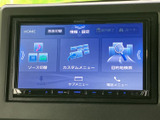 使いやすいインターフェースで、快適なドライブをサポート。様々な機能が直感的に操作できます。