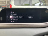 高機能なナビゲーションシステムとオーディオが、快適なドライブをサポートします。運転中の情報収集やエンターテイメントに最適です。