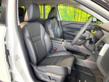 運転席シート廻りは使用感も少なく、良好な状態となっています。前オーナー様が丁寧に使っていたことがよくわかりますね。