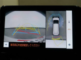パノラミックビューモニター付きで、車両の周囲を確認することができるので安心できますね♪
