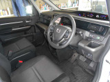 ★ステップWスパーダの運転席です♪足元広々とした空間で運転しやすい1台です♪試乗も出来ますので是非ご体感下さい♪お問合せは通話無料 0078-6002-706736 まで♪メールでのお問合わせも是非!
