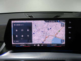 ◆iDriveを装備。操作系統をディスプレイから独立させることで、人間工学に基づいた最適な運転環境を実現しております。◆