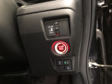 【片側電動スライドドア】リモコンや運転席のスイッチ操作のほか、ドアハンドルを少し引くだけでリアドアが自動開閉します♪