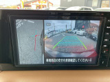 ナビのオプションボタンを押すと車の左横が映るので狭い道でのすれ違いも安心ですね♪
