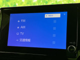 ラジオや音楽など、多彩な音源を楽しめます。お好みの音量を調整して、ドライブをさらに快適に。クリアなサウンドで車内空間を満たします。