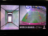 アラウンドビューモニターで車庫入れも空から見ている様に駐車できラクラクです。
