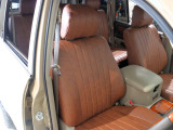クラシックブラウンシートカバー装備