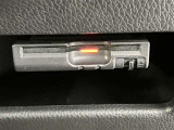 ETC車載器搭載しております。高速道路も料金支払いレーンに並ばず通過でき、とても便利です。ETCカードもお車購入時に入会する事ができます。お気軽にお問い合わせ下さい。