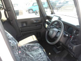 お車は一生の内にそう何度も買いなおされるものではありません。なので後悔の無いお車選びとカーライフ私たちケイスマイルにサポートさせて下さい!