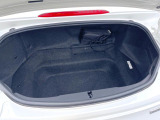 普段のお買い物や通勤、送迎等に十分な荷室スペースを確保しております。