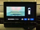 バックでの車庫入れも安心です! リアカメラが付いているバックモニター付のナビを装備しております。バンパーについているソナーや、操作線もついており距離感も画面から確認できます。