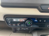 オートエアコン付きなので車内も快適