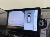 【フロントカメラ】運転席に座った状態で死角になりやすいクルマの前の様子まで確認でき安全ですね♪