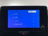 ブルートゥースに接続することにより、スマホに入ったお気に入りの音楽を車内で楽しむことができます♪あると本当に便利な機能になっています!