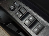 電動格納式ドアミラー・パワーウインドウを装備しています。