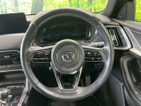 【純正革巻きステアリング】上質な革を使用することで、手にしっかり馴染みとても運転しやすいハンドルです♪