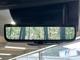【デジタルインナーミラー】後席の大きな荷物や同乗者で後方が確認しづらい時でも安心!カメラが撮影した車両後方の映像をルームミラー内に表示。クリアな視界で状況の確認が可能です!
