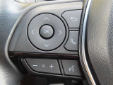 ブルートゥースに接続すれば、スマホに入れている音楽が聞けたり運転中に電話がかかってきてしまった場合もハンドルから電話を取ることができます!