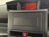 オーディオレス仕様車!別途費用にてナビ等のオプションも装着可能です♪