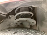 お車を安心してお乗りいただく為には、足回りの定期点検が欠かせません。サービスサポート(有償保証)では無料点検もご提供しており、安心のカーライフをお過ごしいただけるサポート体制が整っています。