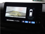 ◆リアワイドカメラシステム◆3種類の表示で後方確認をサポート♪セレクトレバーを「R」の位置に入れるとカメラ画像に切り替え。ノーマルビューでは従来のリアカメラと同様の標準的なビューで表示します!