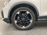 純正アルミホイール装着車両です!