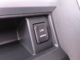 【USB/HDMI入力端子】HDMI規格のデータ入力端子、デジタル機器をつないで高画質、高品質データを車の中で楽しむことができます。USBポートは給電・データ入力に対応しています