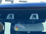 【スズキ セーフティサポート】走行中に前方の車両等を認識し、衝突しそうな時は警報とブレーキで衝突回避と被害軽減をアシスト。より安全にドライブをお楽しみいただけます。