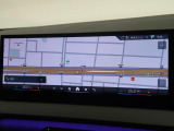 【純正ナビゲーション】BMWのナビゲーションは操作性も良く、詳細な地図情報と交通状況を見やすく表示し、快適なドライビングをサポートしながら目的地までナビゲートします。