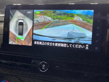 【アラウンドビューモニター】専用のカメラにより、上から見下ろしたような視点で360度クルマの周囲を確認することができます☆死角部分も確認しやすく、狭い場所での切り返しや駐車もスムーズに行えます。