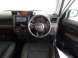 視界良好、操作しやすい運転席です。