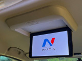 【フリップダウンモニター】大画面モニターで後席でもエンタメをお楽しみいただけます。小さなお子様にも大人気の装備です♪