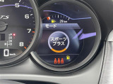 マカン  GTS 4WD 本革シート