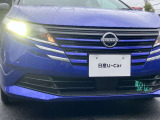 配光特性に優れ路肩まで明るく照らすLEDライトを採用、対向車への眩惑を防ぐマニュアルレベライザーも完備!