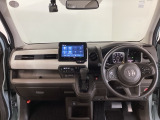 フロントガラスが大きく、ワイドな視界で運転もしやすくなるように、設計されています。