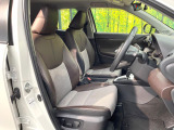 運転席シート廻りは使用感も少なく、良好な状態となっています。前オーナー様が丁寧に使っていたことがよくわかりますね。