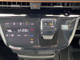 オートエアコン付ですので快適な車内温度を保てます。