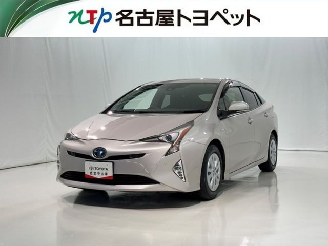 トヨタ プリウス 