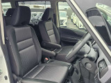 体にフィットし運転する楽しさを感じられるシートです
