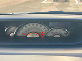 視認性の高いメーター類は、運転に必要な情報を的確に伝えます。運転状況を常に把握でき、安全運転をサポートします。