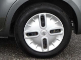 【タイヤ】 【純正15インチホイール】《175/65R15》