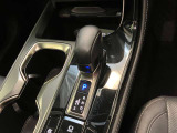 運転操作しやすい位置にあるシフトレバー