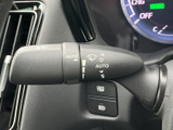 雨天時でもクリアな視界を確保。運転中の安全性を高めます。操作も簡単で、状況に合わせて調整可能です。快適なドライブをサポートします。