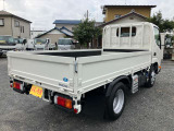 荷台&鳥居鉄板貼りやロープ穴、荷掛けフックに加え、アルミ縞板架装や外装メッキ架装等も承ります☆