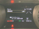 視認性のいいメーターを採用しており、快適なドライブをサポートします。